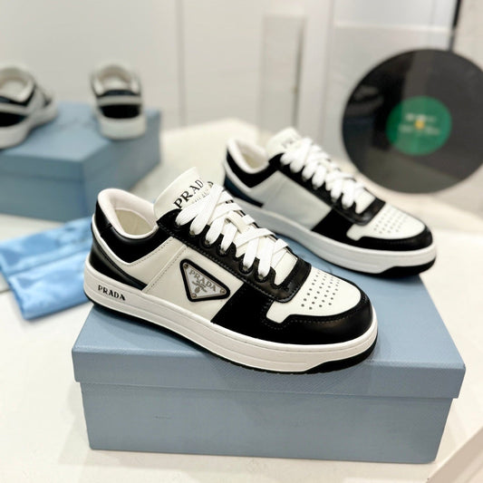 Luxury PradaDOWNTOWN NAPPA SNEAKERS BLACK AND WHITE CALFSKIN