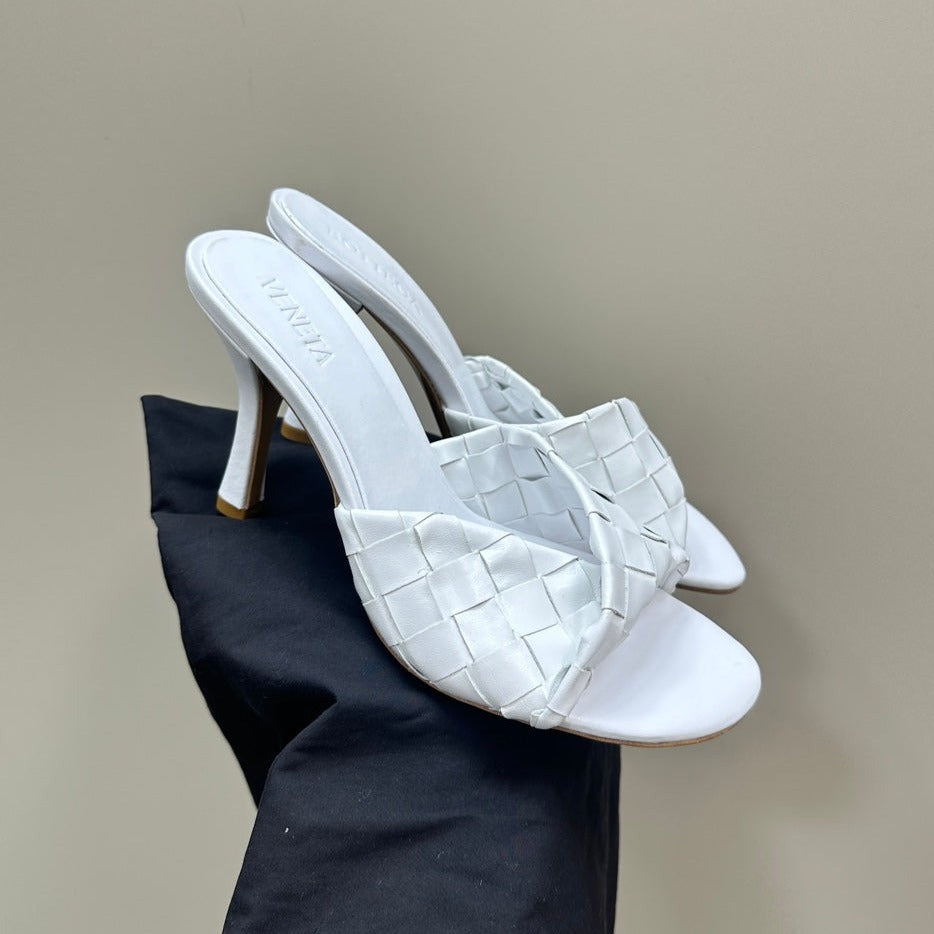 Luxury Bottega Veneta blink mule 95 white lambskin