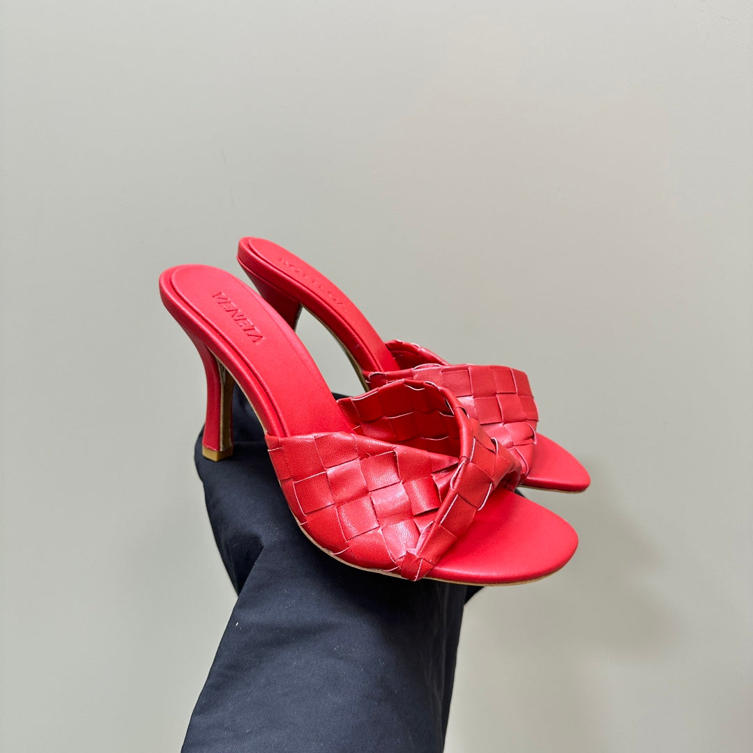Luxury Bottega Veneta blink mule 95 red lambskin