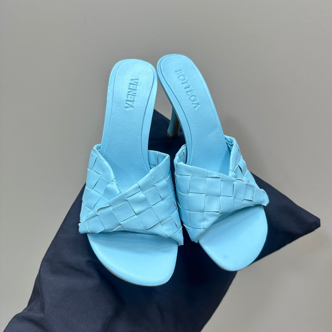 Luxury Bottega Veneta blink mule 95 turquoise lambskin