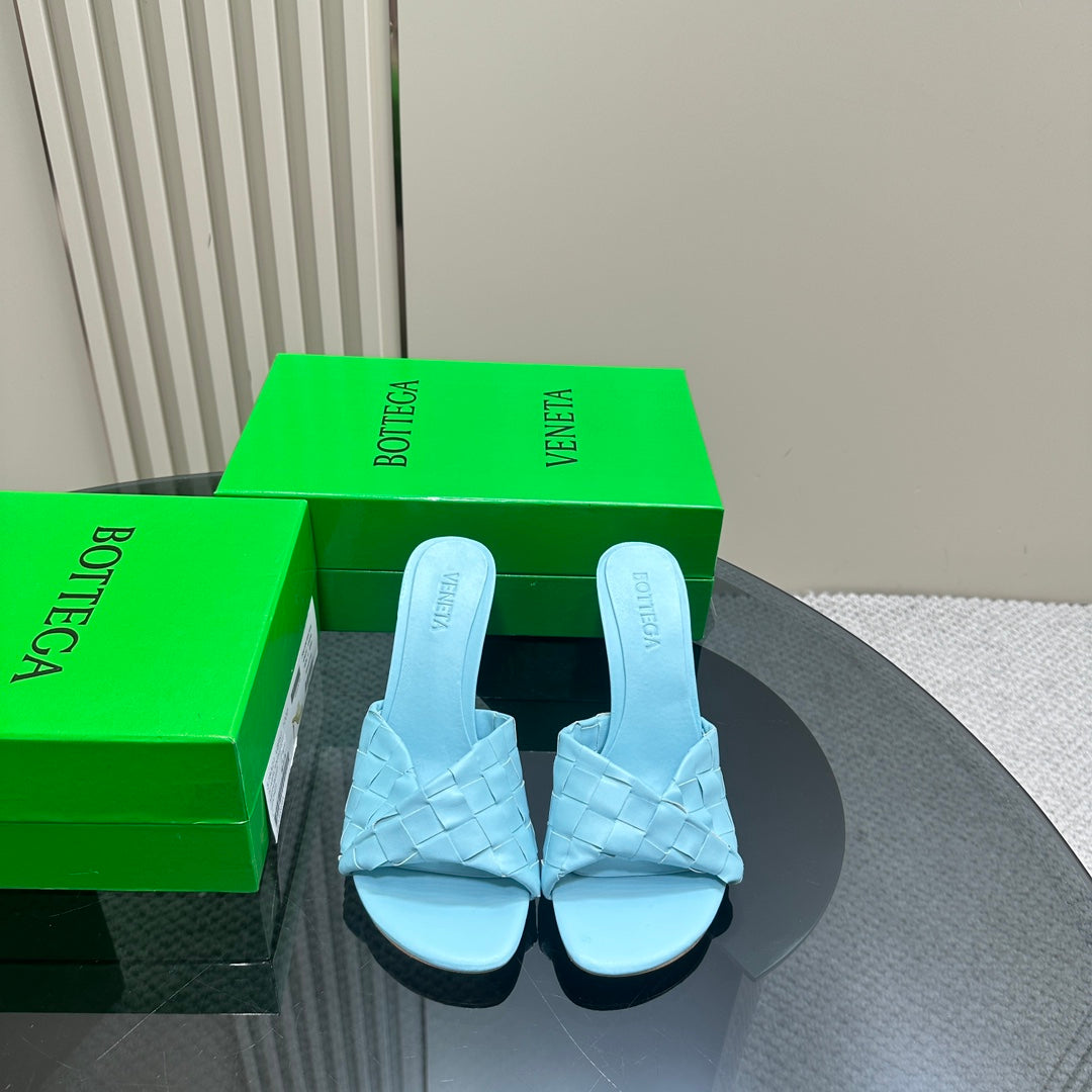 Luxury Bottega Veneta blink mule 95 turquoise lambskin