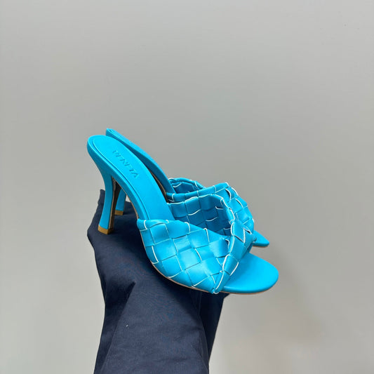 Luxury Bottega Veneta blink mule 95 cloud blue lambskin