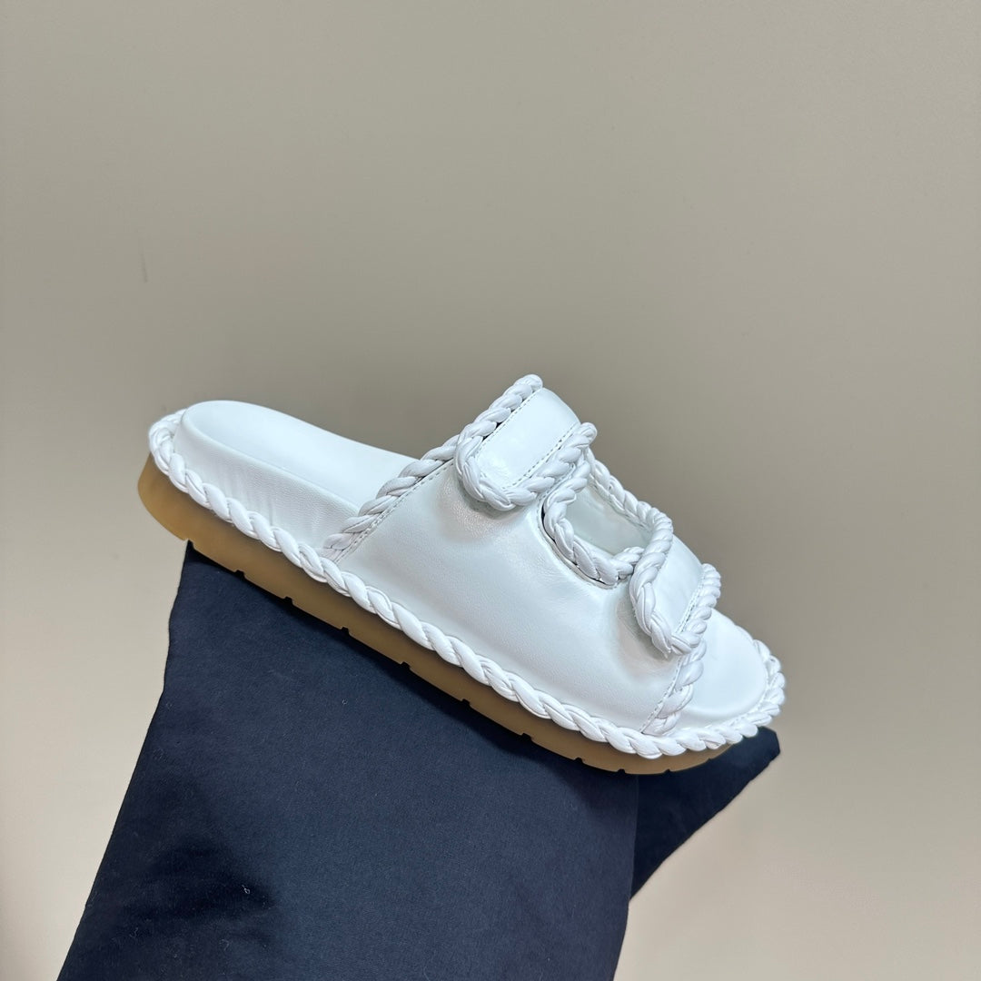 Luxury Bottega Veneta jack flat mule white lambskin