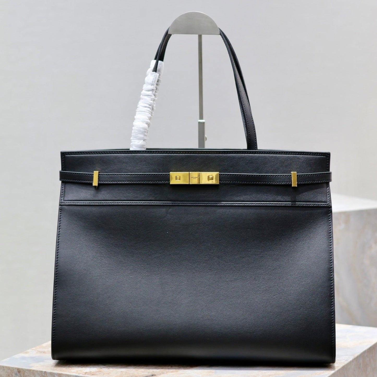 Luxury Saint Laurent MANHATTAN SHOPPING BAG 40 IN BLACK SMOOTH LAMBSKIN GOLD BUCKLE