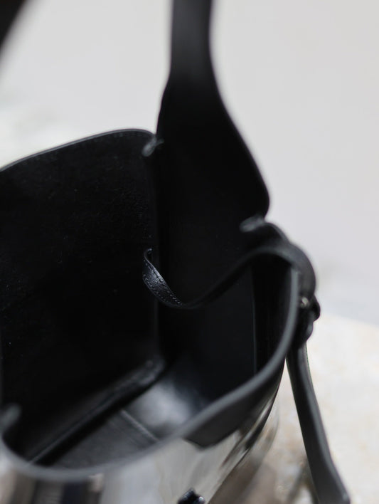 Luxury Saint Laurent le 5a7 small 23cm black patent calfskin