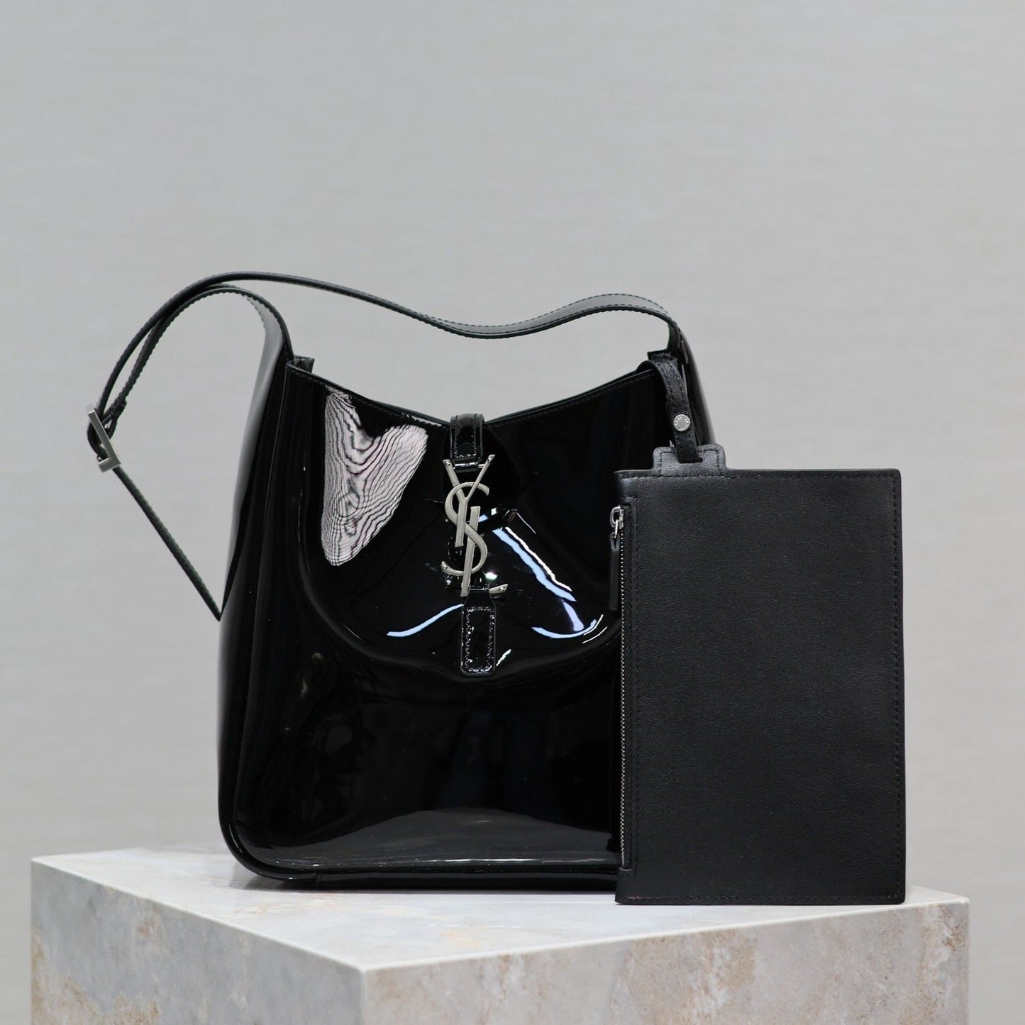Luxury Saint Laurent le 5a7 small 23cm black patent calfskin