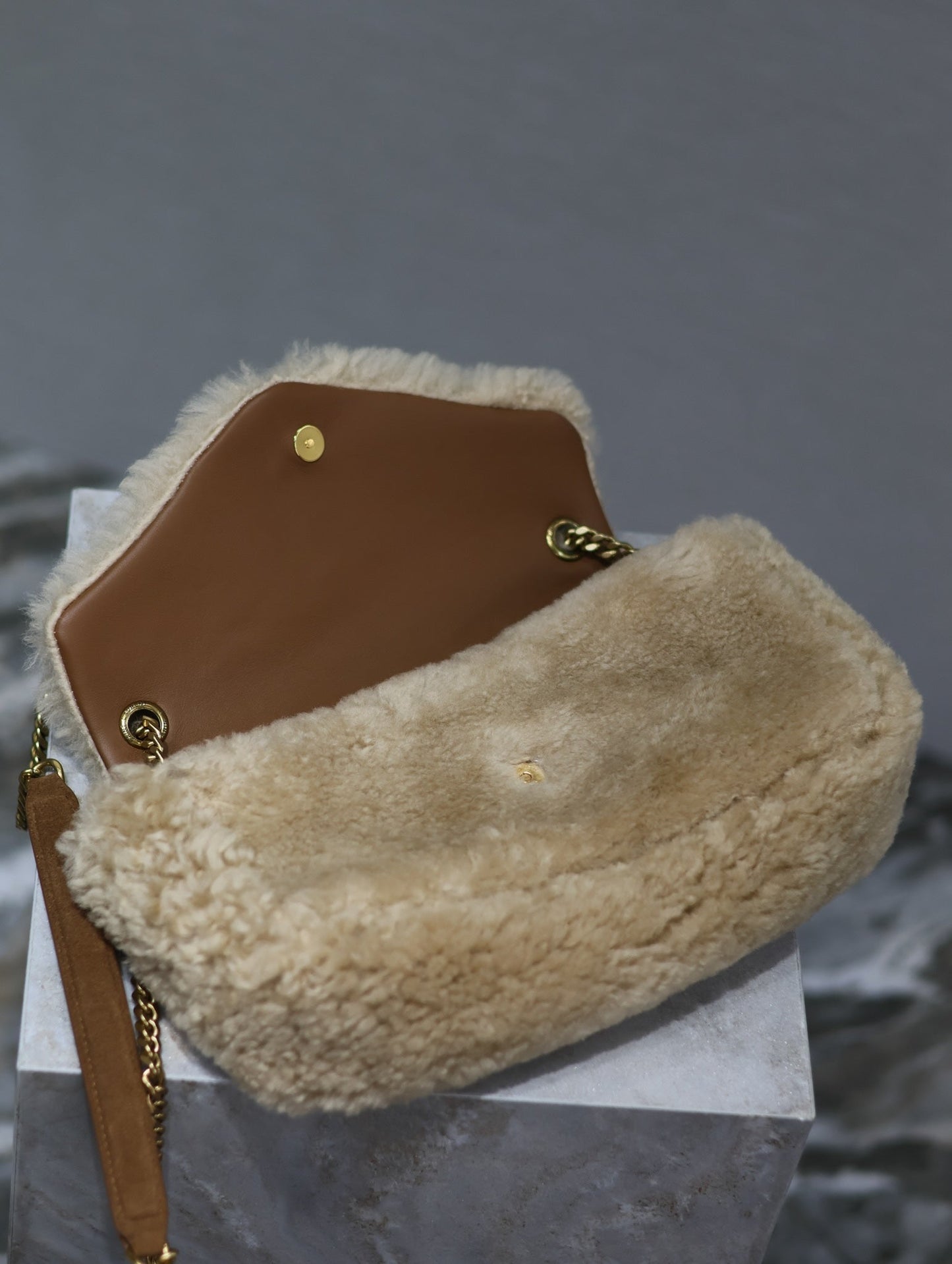 Luxury Saint Laurent CALYPSO BAG 26 IN BEIGE SHEARLING WITH BROWN SUEDE HANDLE