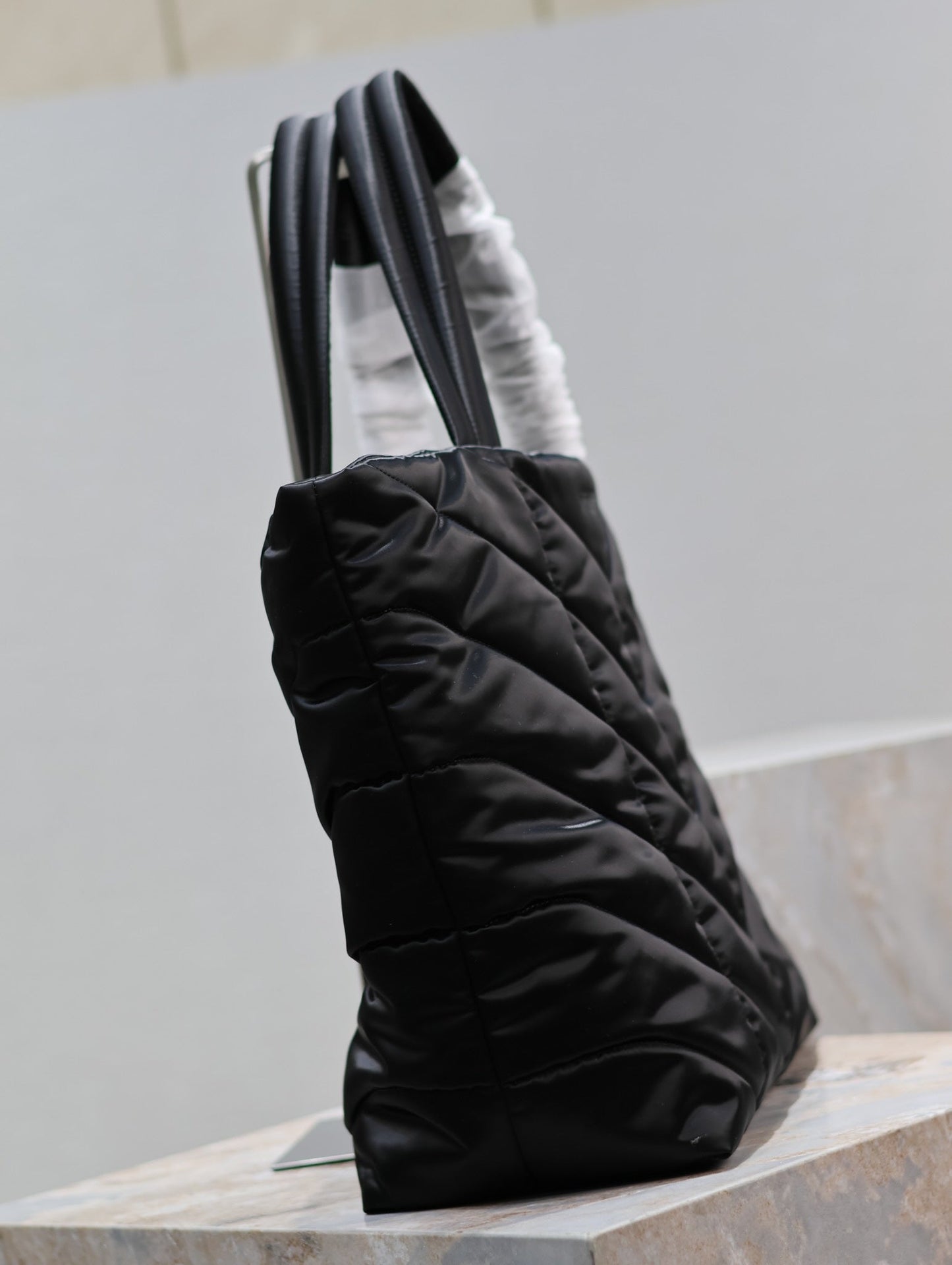 Luxury Saint Laurent PUFFER LARGE TOTE BAG 57 IN BLACK SILK