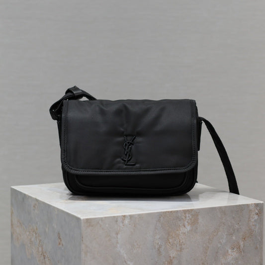 Luxury Saint Laurent NIKI BABY 22 IN BLACK NYLON