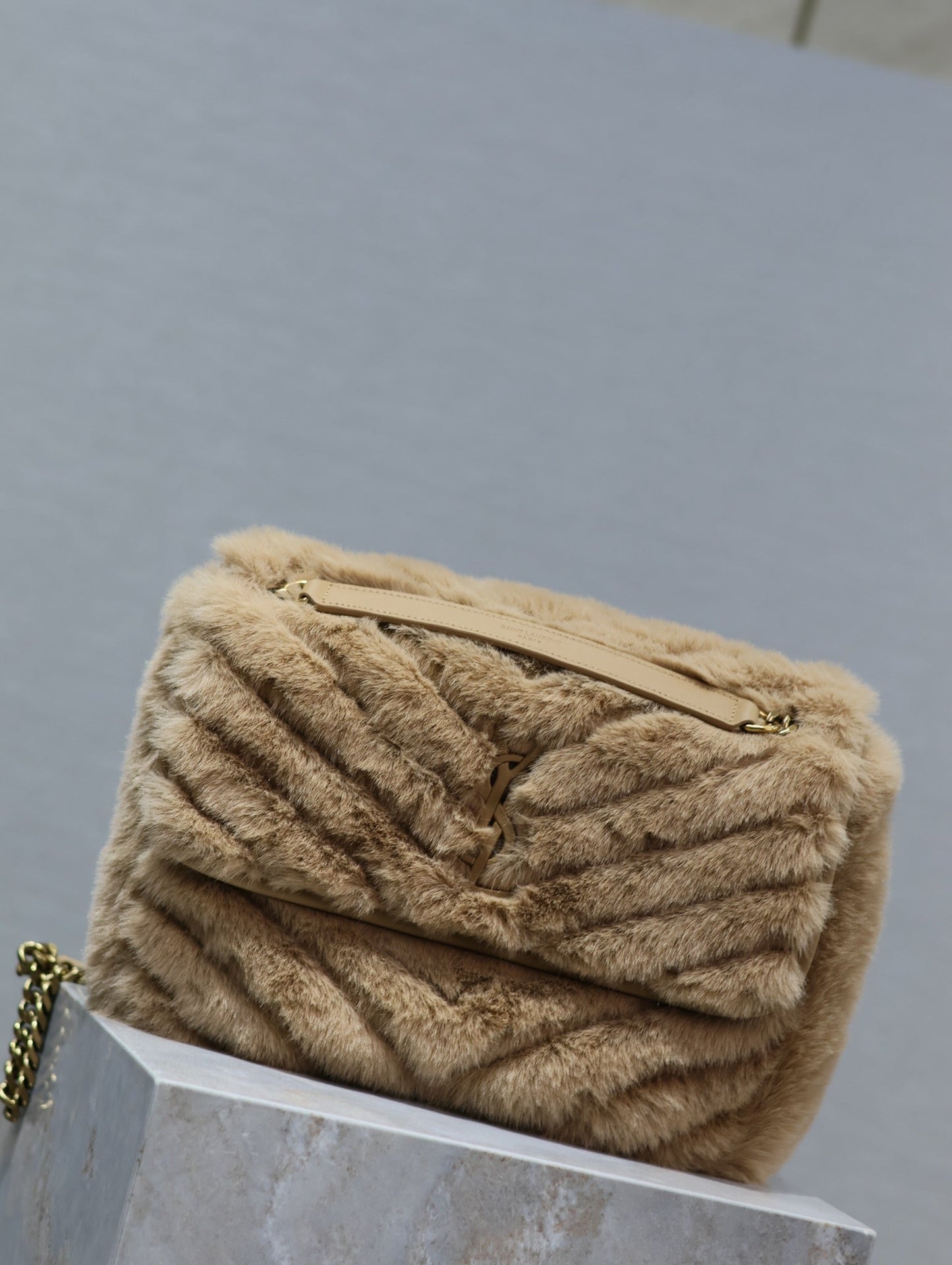 Luxury Saint Laurent NIKI MEDIUM 28 IN DARK BEIGE RABBIT FUR
