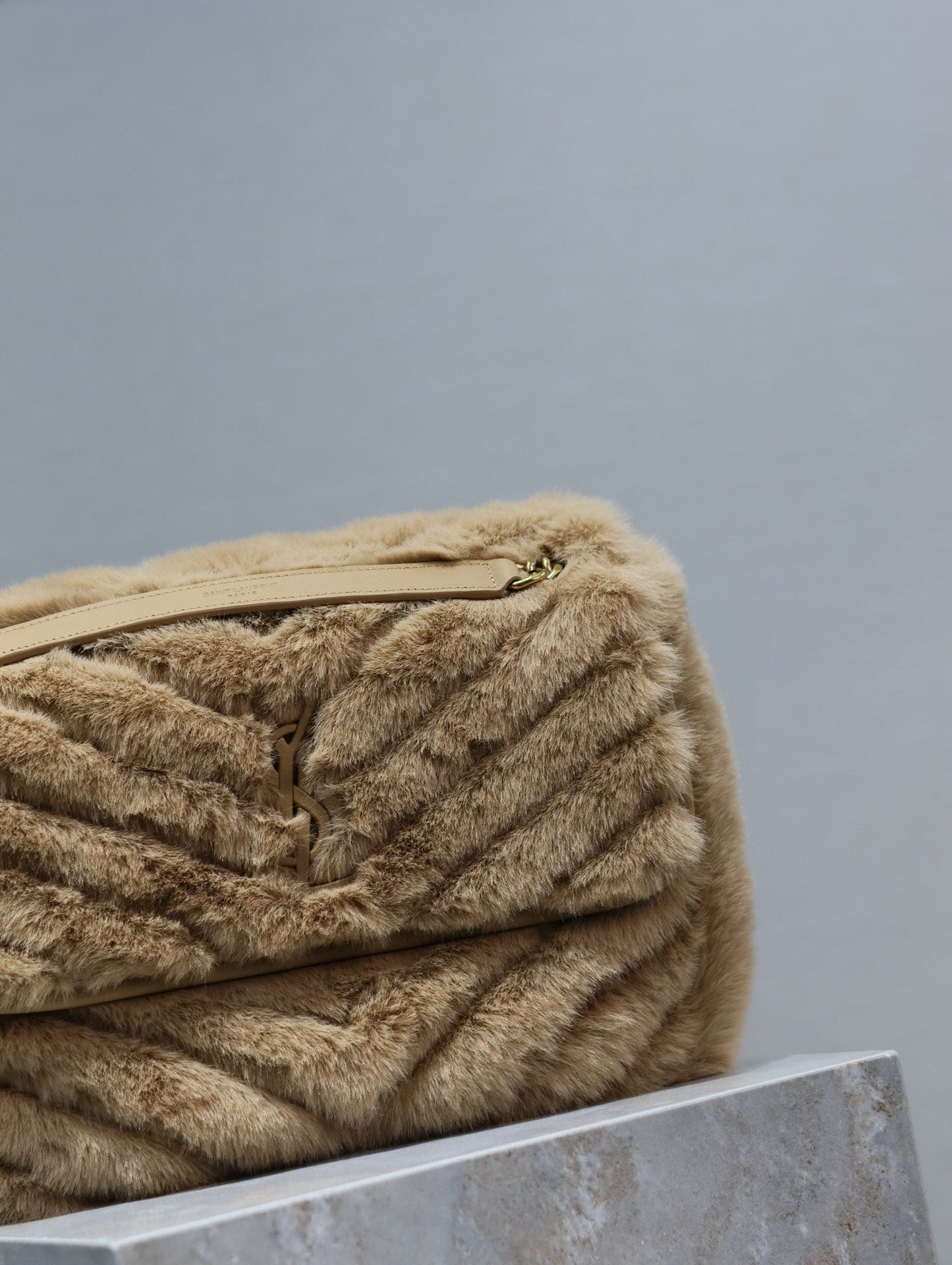 Luxury Saint Laurent NIKI MEDIUM 28 IN DARK BEIGE RABBIT FUR