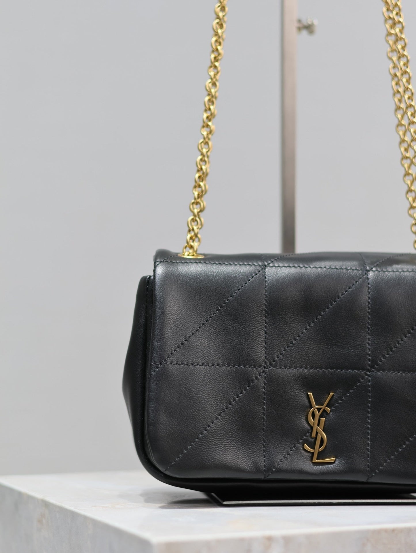 Luxury Saint Laurent JAMIE 4.3 MINI BAG 20 IN BLACK LAMBSKIN GLOD HARDWARE