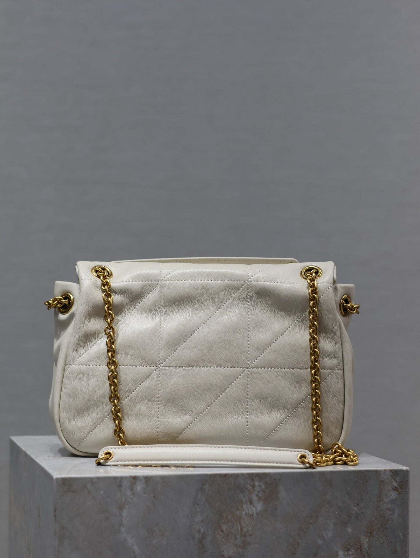 Luxury Saint Laurent JAMIE 4.3 SMALL BAG 25 IN WHITE LAMBSKIN GOLD HARDWARE