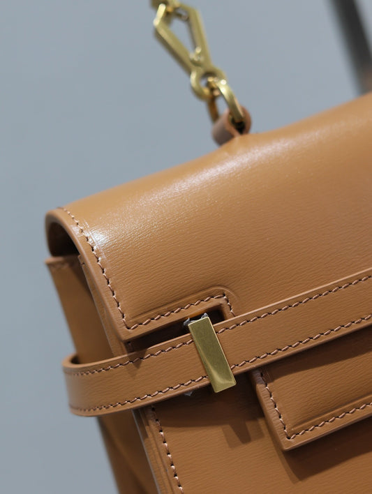 Luxury Saint Laurent MANHATTAN HANDBAG 32 IN CINNAMON BROWN CALFSKIN GOLD HARDWARE