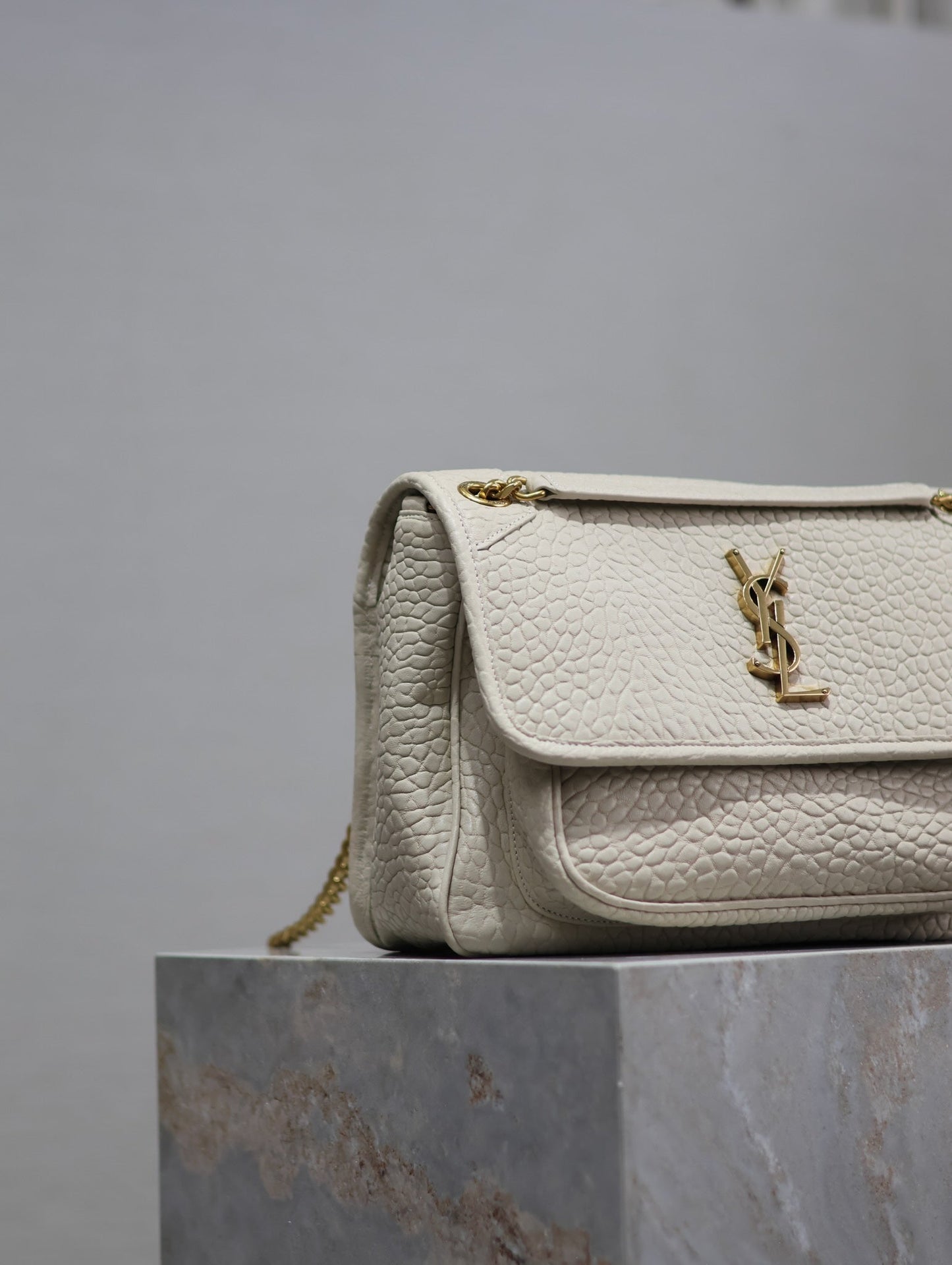 Luxury Saint Laurent NIKI MEDIUM 28 IN WHITE ELEPHANT PATTERN LAMBSKIN GOLD LOGO