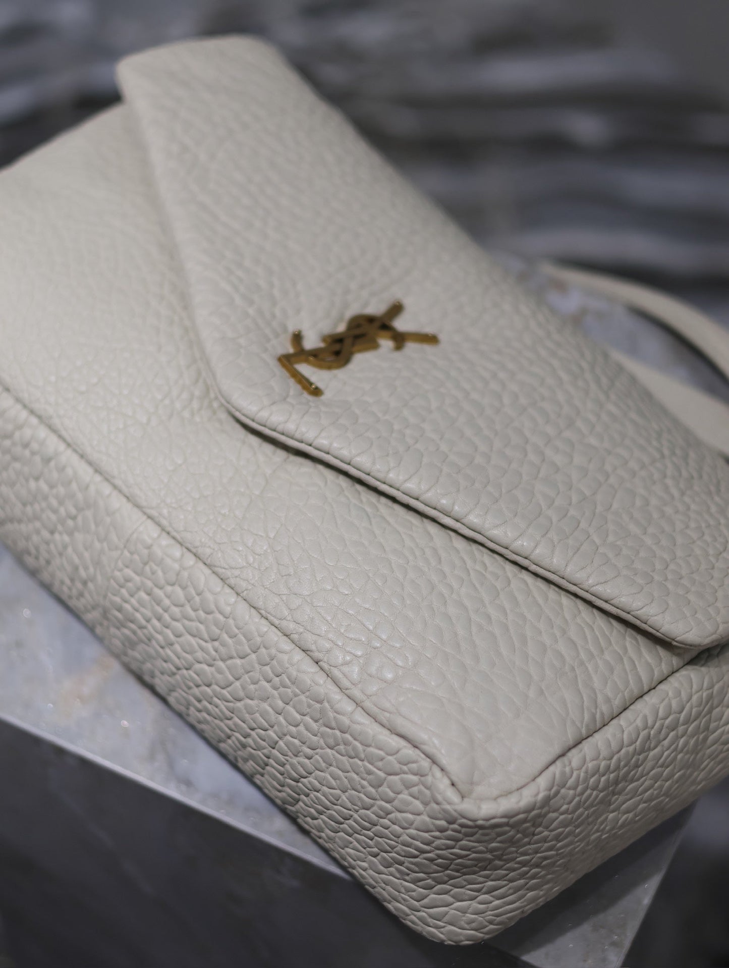 Luxury Saint Laurent CALYPSO BAG 35 IN WHITE LAMBSKIN GOLD HARDWARE