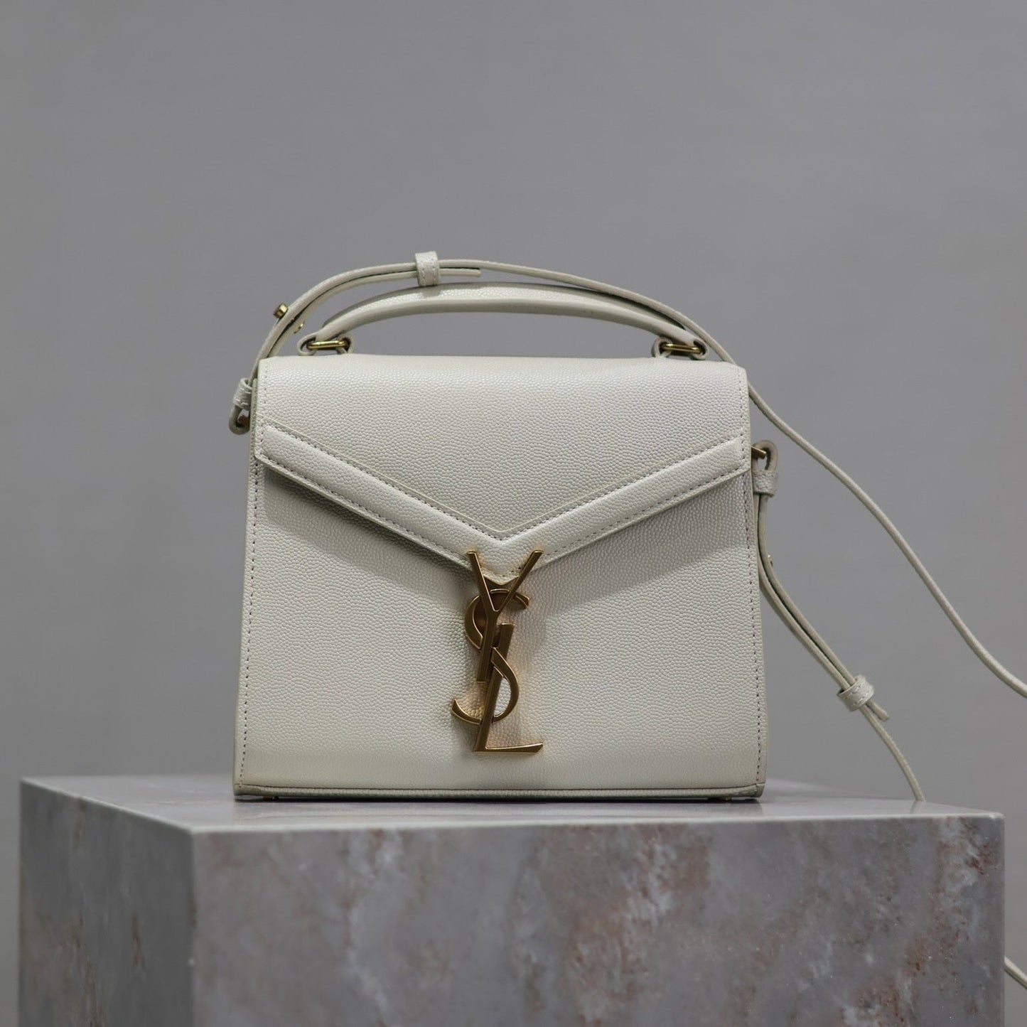 Luxury Saint Laurent CASSANDRA MINI TOP HANDLE BAG 20 IN WHITE CALFSKIN GOLD HARDWARE