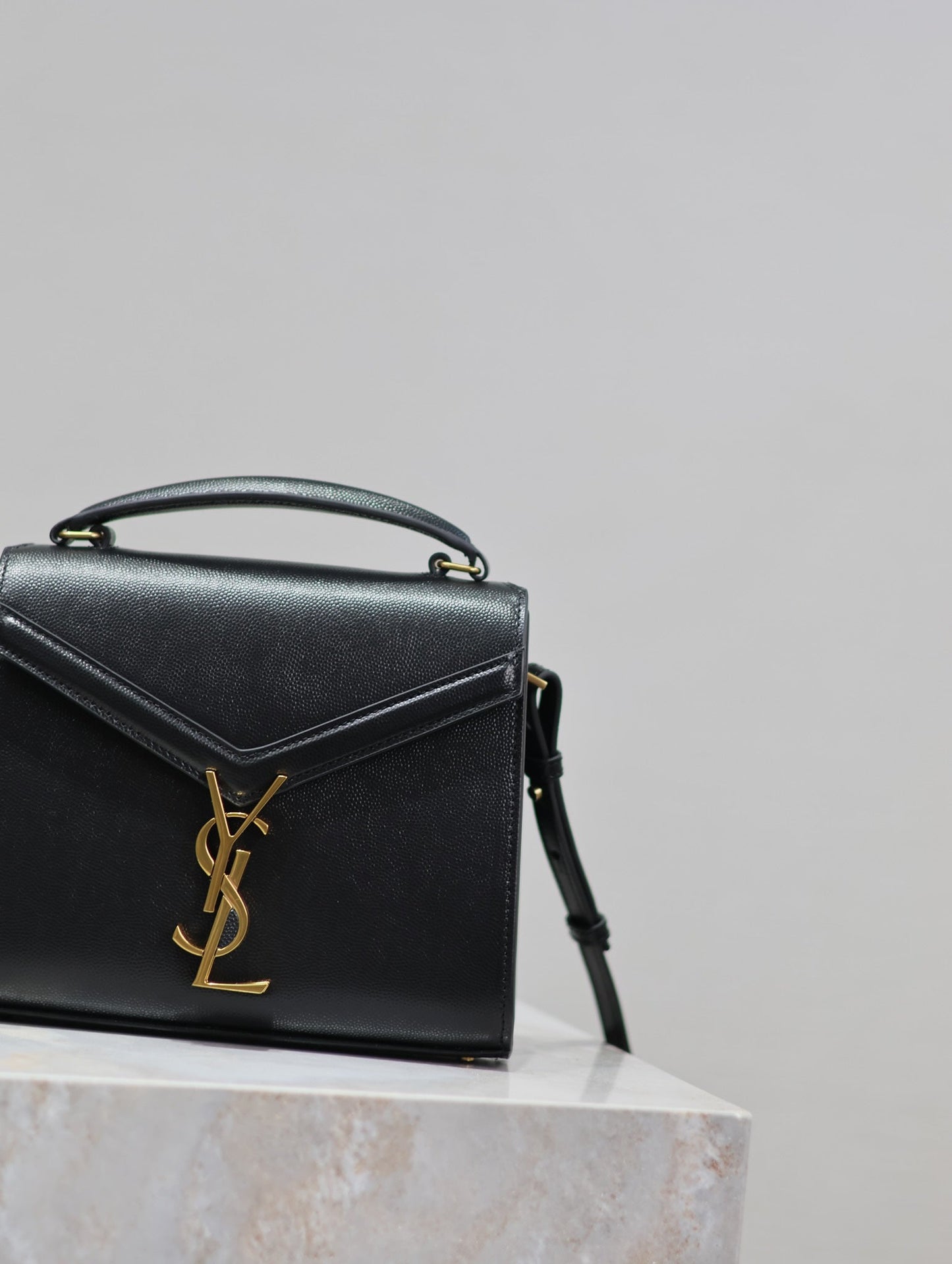 Luxury Saint Laurent CASSANDRA MINI TOP HANDLE BAG 20 IN BLACK CALFSKIN GOLD HARDWARE