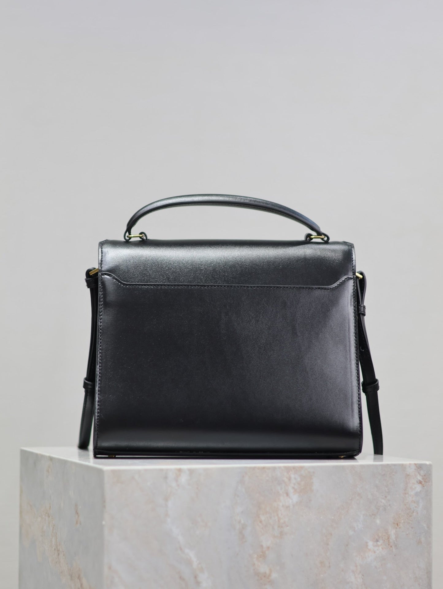 Luxury Saint Laurent CASSANDRA TOP HANDLE BAG 24 IN BLACK SMOOTH LAMBSKIN GOLD HARDWARE