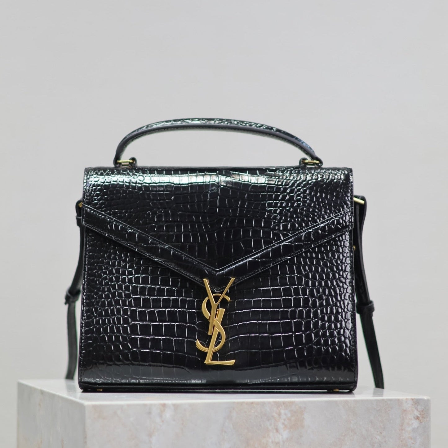 Luxury Saint Laurent CASSANDRA TOP HANDLE BAG 24 IN BLACK CROCODILE-EMBOSSED GLOSSY CALFSKIN
