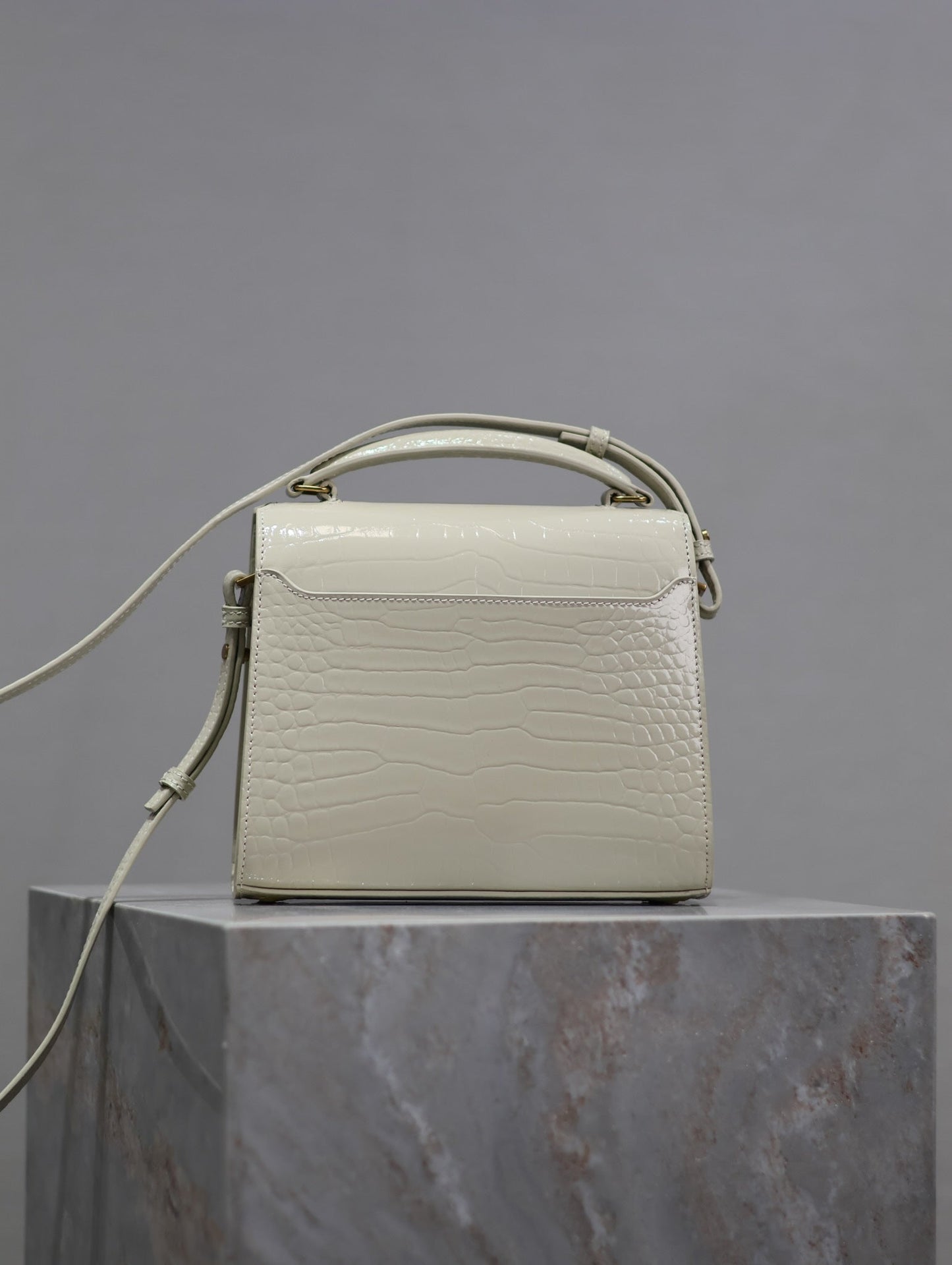 Luxury Saint Laurent CASSANDRA MINI TOP HANDLE BAG 20 IN WHITE CROCODILE-EMBOSSED GLOSSY CALFSKIN