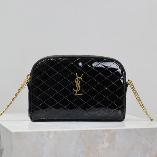 Luxury Saint Laurent GABY ZIPPED POUCH 19 IN BLACK GLOSSY LAMBSKIN GOLD HARDWARE