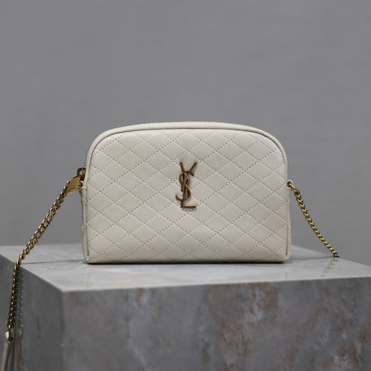 Luxury Saint Laurent GABY ZIPPED POUCH 19 IN WHITE QUILTED LAMBSKIN GOLD HARDWARE