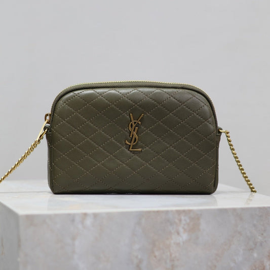 Luxury Saint Laurent GABY ZIPPED POUCH 19 IN UNIFORM GREEN QUILTED LAMBSKIN GOLD HARDWARE