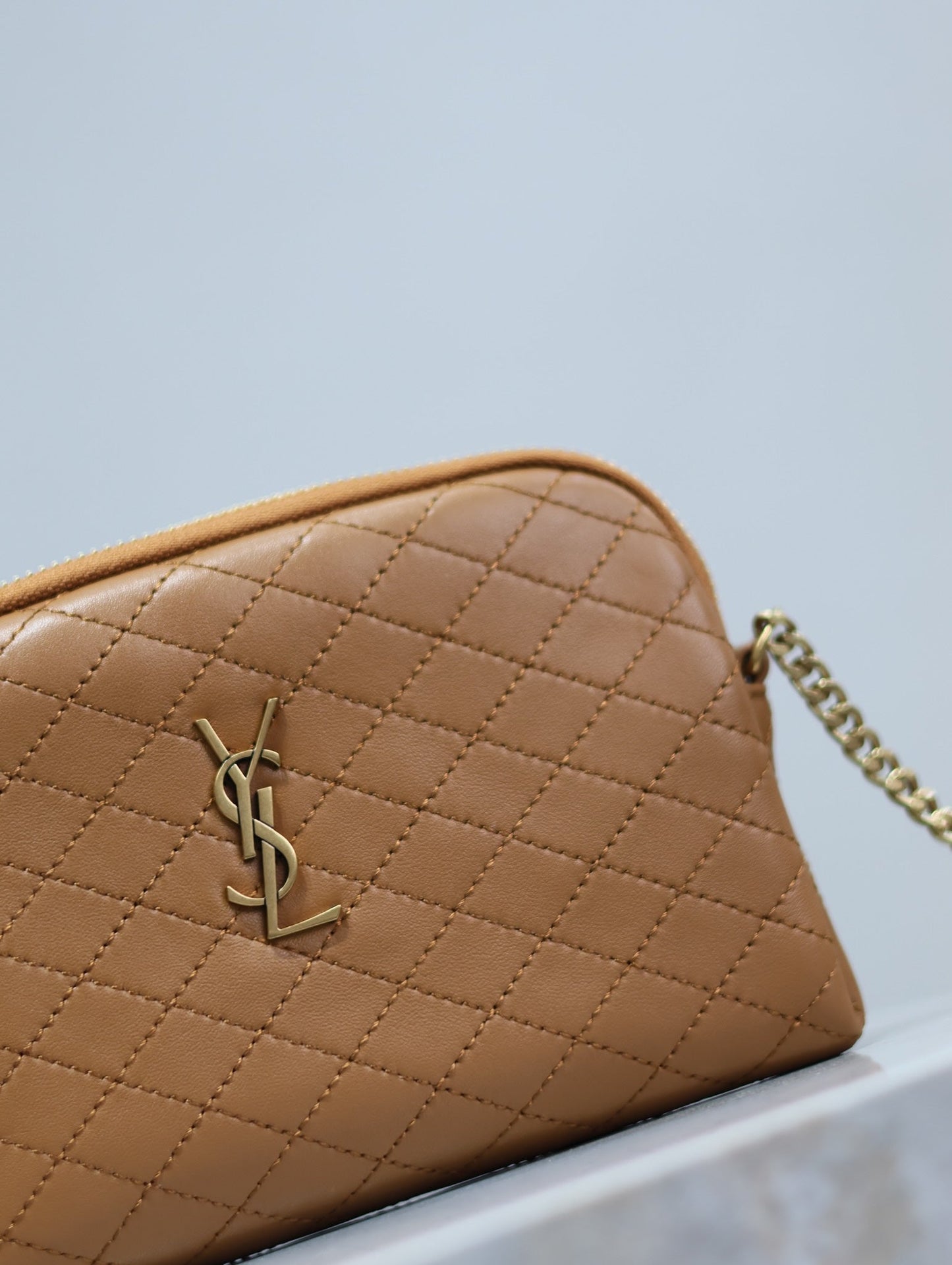 Luxury Saint Laurent GABY ZIPPED POUCH 19 IN CARAMEL BROWN QUILTED LAMBSKIN GOLD HARDWARE