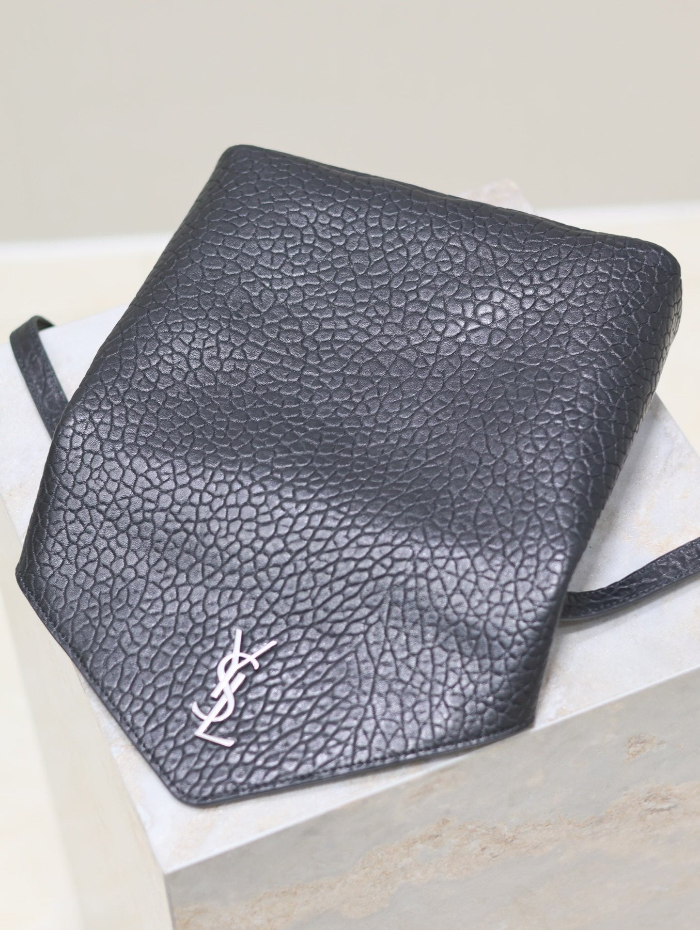 Luxury Saint Laurent ENVELOPE CHAIN BAG 23 IN BLACK ELEPHANT TEXTURE LAMBSKIN SILVER LOGO