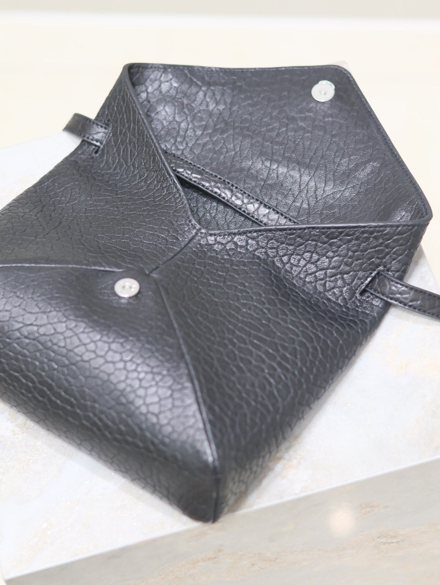 Luxury Saint Laurent ENVELOPE CHAIN BAG 23 IN BLACK ELEPHANT TEXTURE LAMBSKIN SILVER LOGO