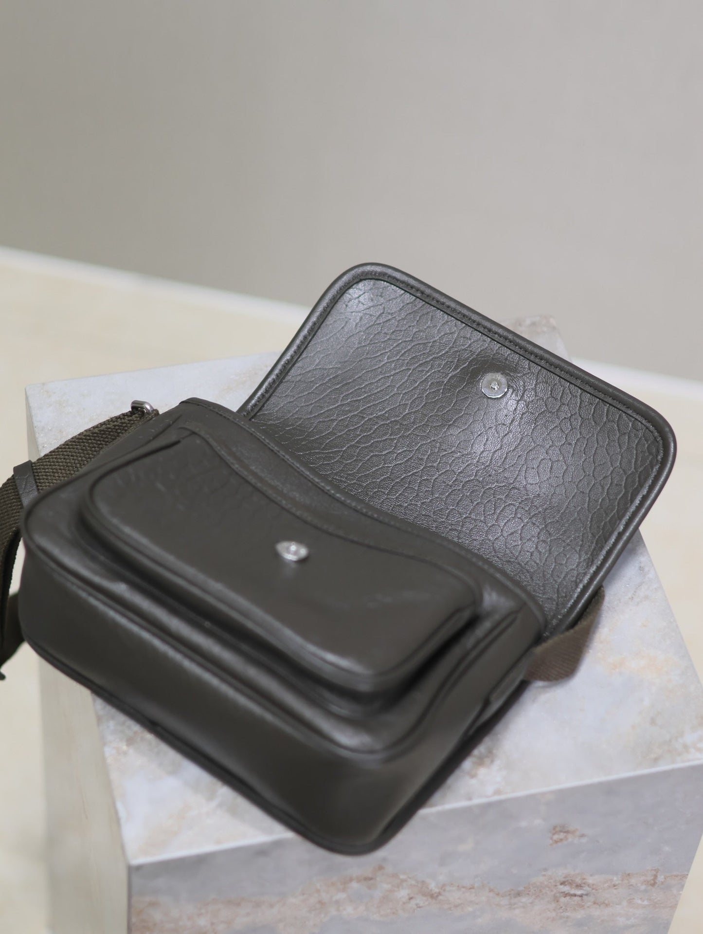 Luxury Saint Laurent NIKI BABY 22 IN UNIFORM GREEN LAMBSKIN SILVER LOGO
