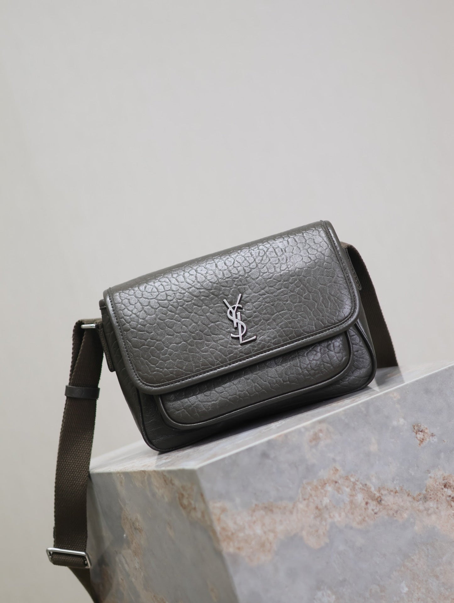 Luxury Saint Laurent NIKI BABY 22 IN UNIFORM GREEN LAMBSKIN SILVER LOGO