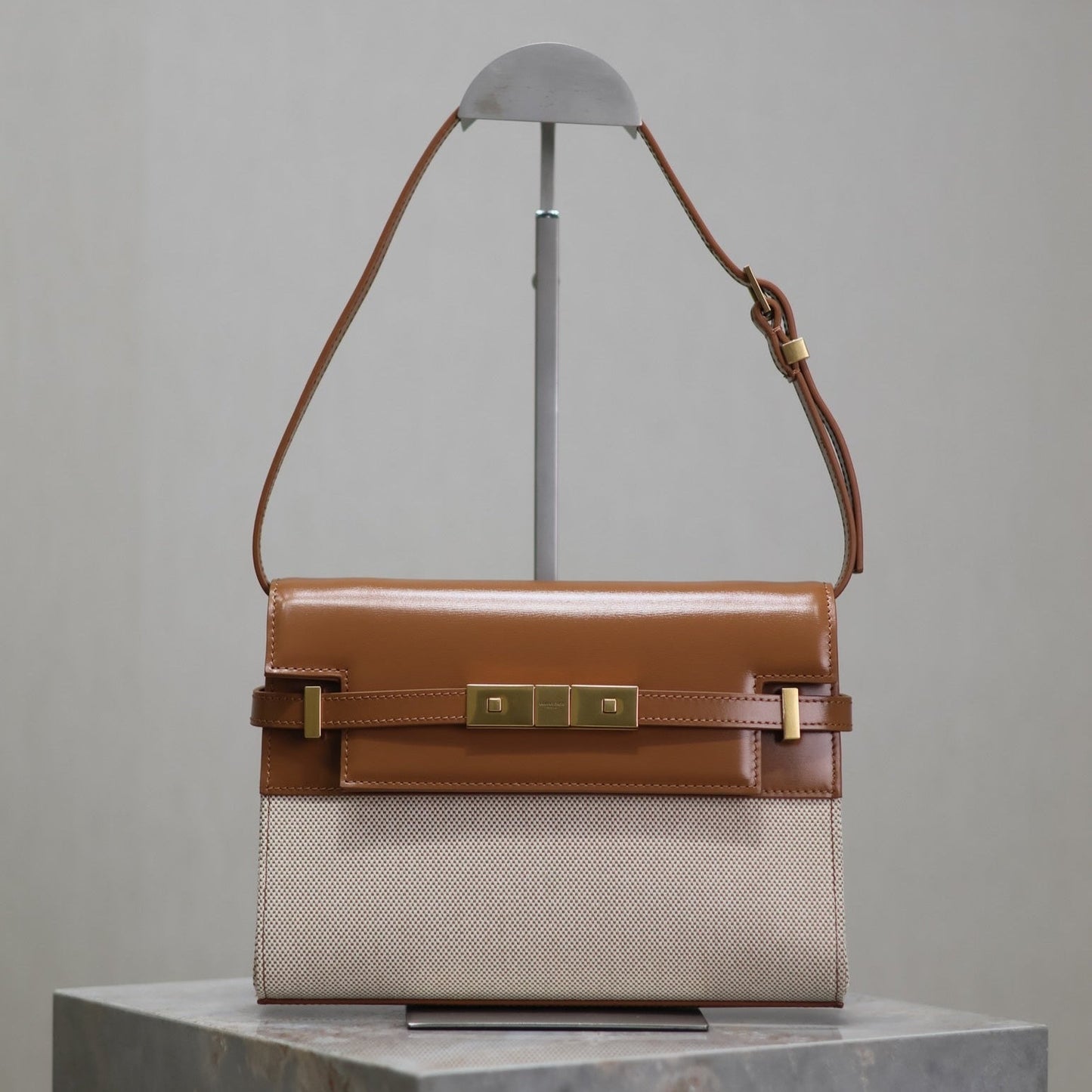 Luxury Saint Laurent MANHATTAN SMALL 24 IN WHITE CANVAS AND BROWN CALFSKIN GOLD HARDWARE