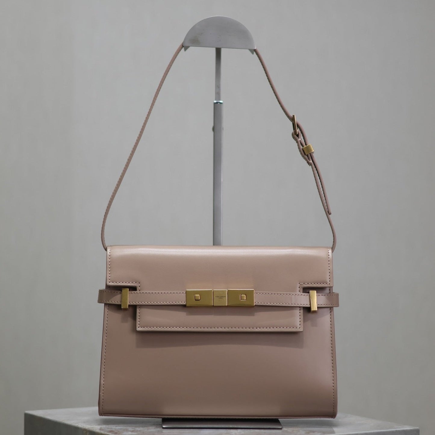 Luxury Saint Laurent MANHATTAN SMALL 24 IN DARK BEIGE SMOOTH LAMBSKIN GOLD HARDWARE