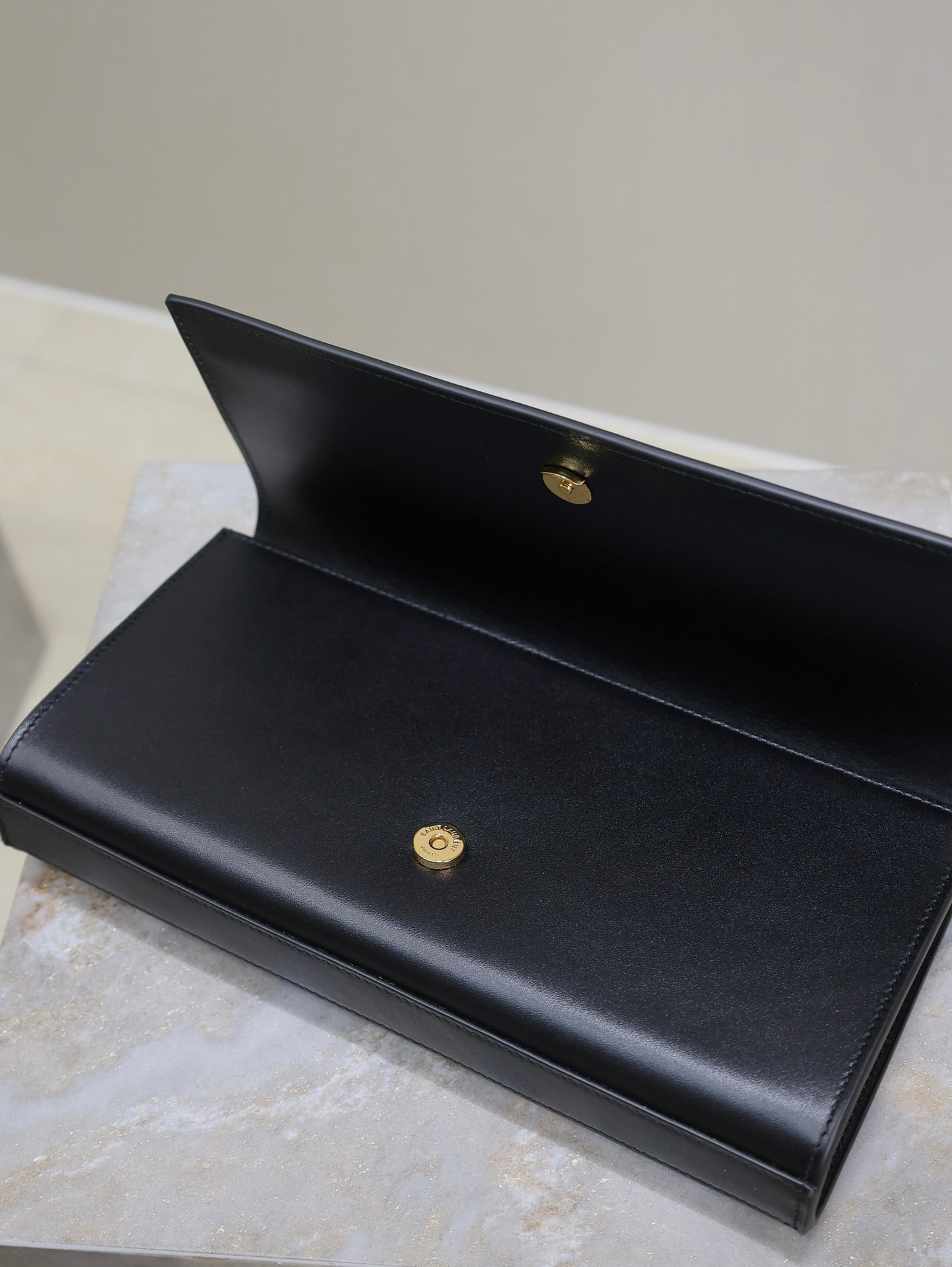 Luxury Saint Laurent CLASSIC KATE CLUTCH 27 IN BLACK LAMBSKIN GOLD HARDWARE