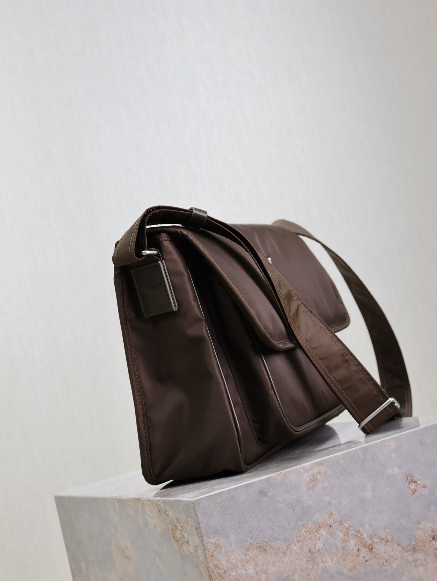 Luxury Saint Laurent NIKI LARGE 32 IN CHOCOLATE NYLON SILVER LOGO