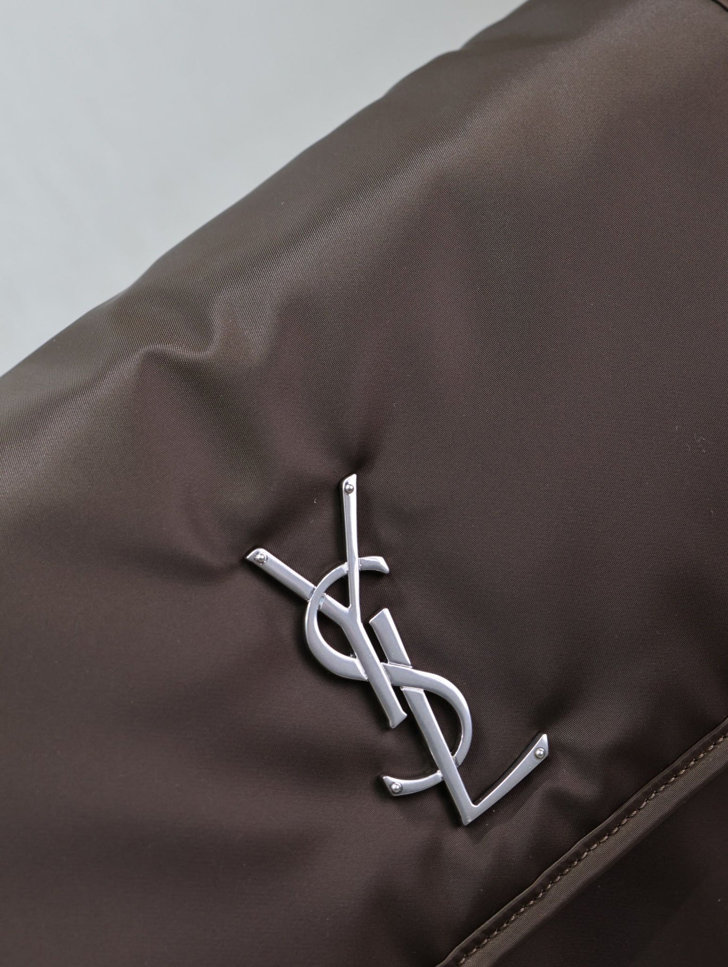 Luxury Saint Laurent NIKI LARGE 32 IN CHOCOLATE NYLON SILVER LOGO