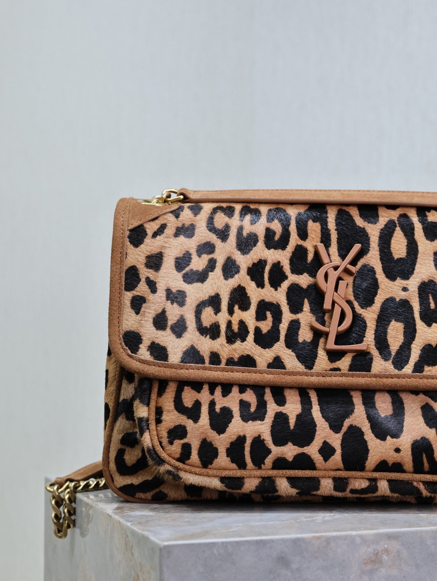 Luxury Saint Laurent NIKI MEDIUM 28 IN LEOPARD PRINT CALFSKIN AND BROWN SUEDE TRIM