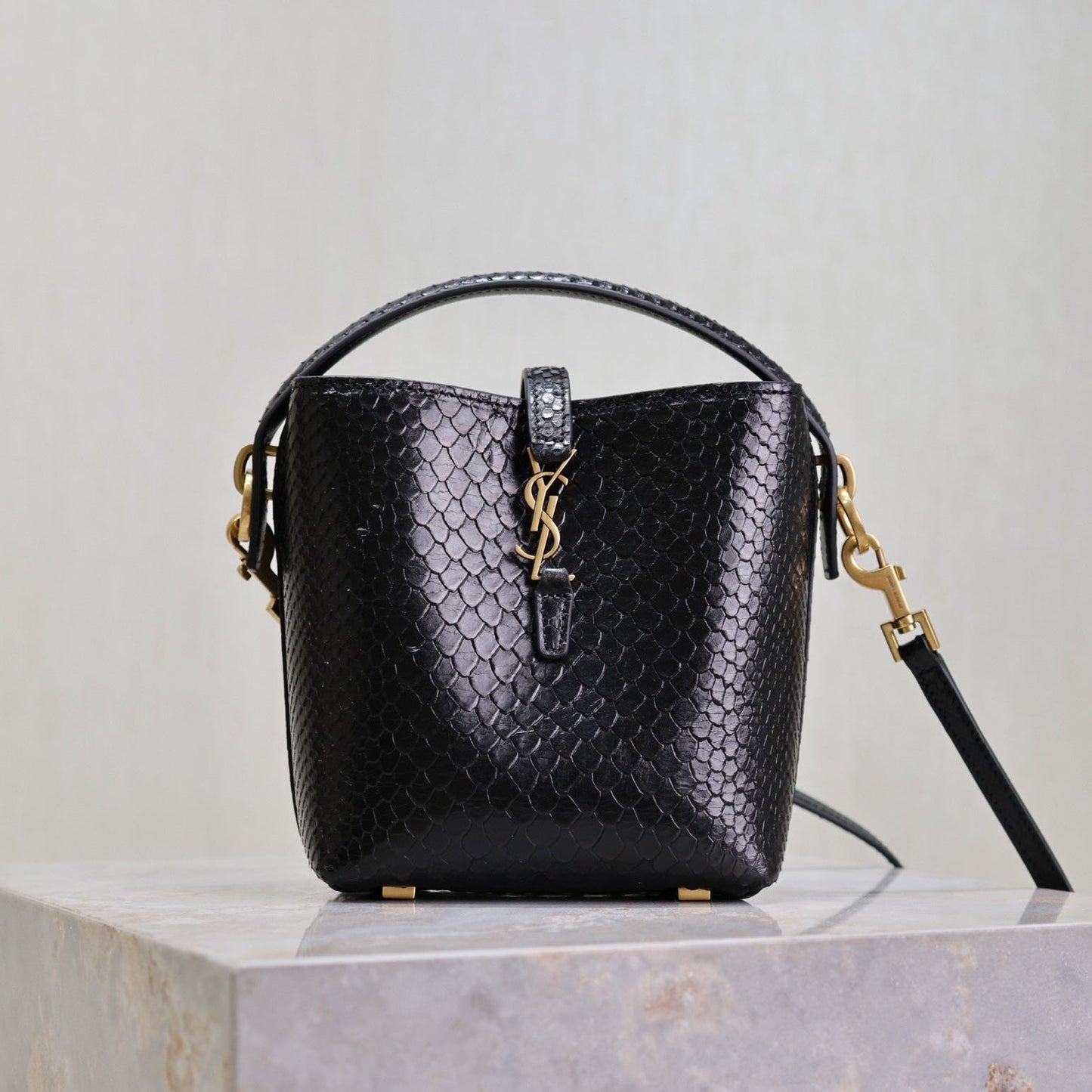 Luxury Saint Laurent LE 37 MINI BAG 15 IN BLACK SNAKE PATTERN CALFSKIN