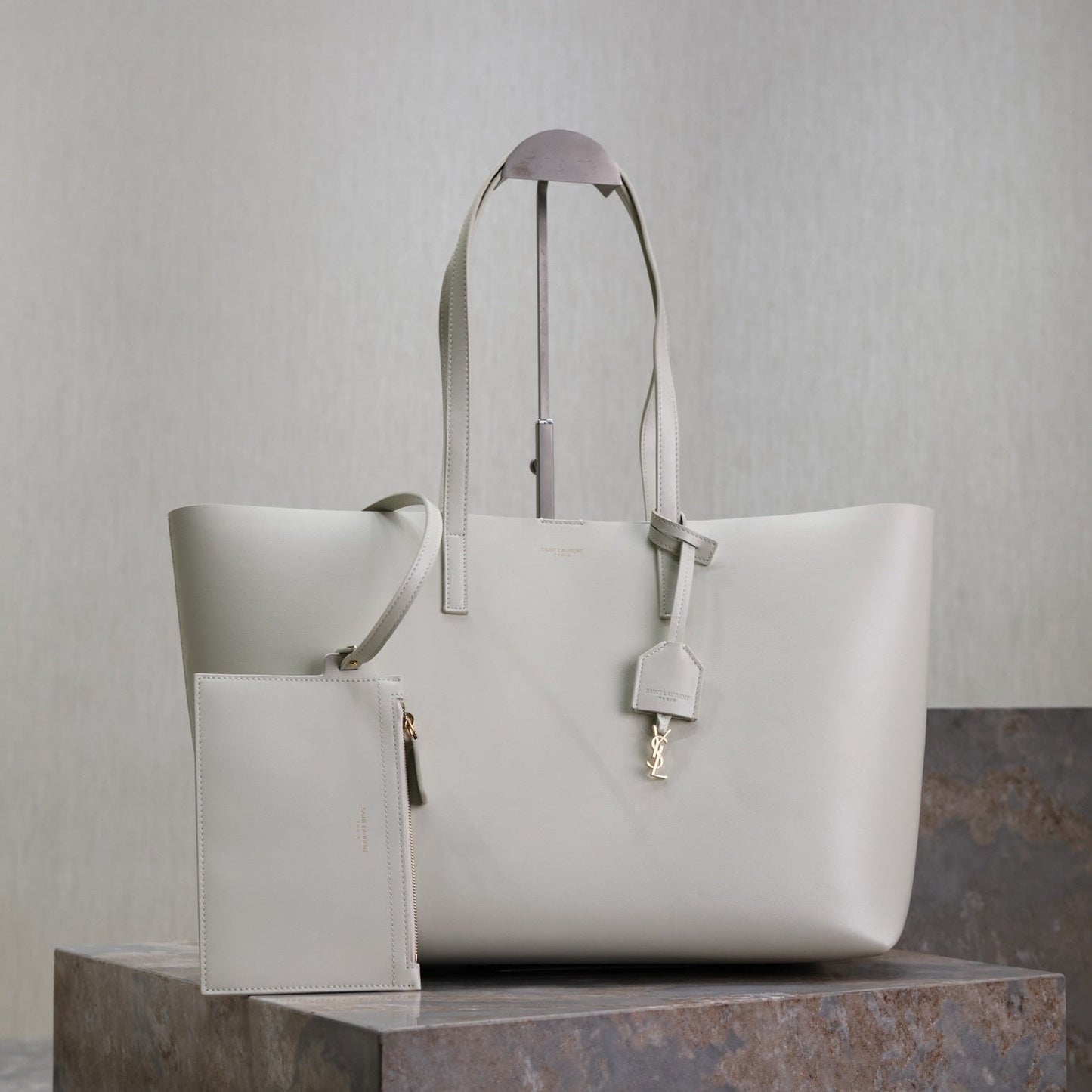 Luxury Saint Laurent SHOPPING TOTE BAG 38 IN WHITE CALFSKIN