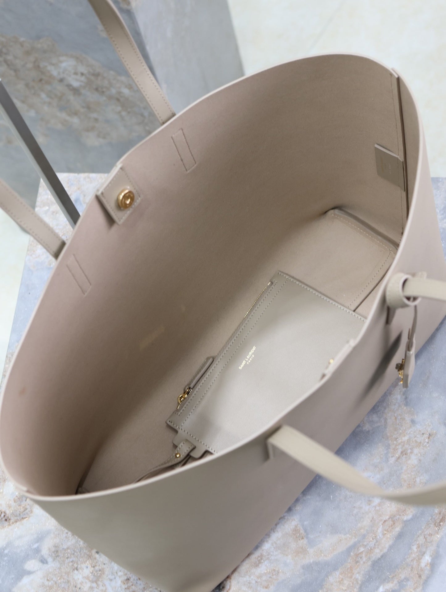 Luxury Saint Laurent SHOPPING TOTE BAG 38 IN LIGHT BROWN CALFSKIN