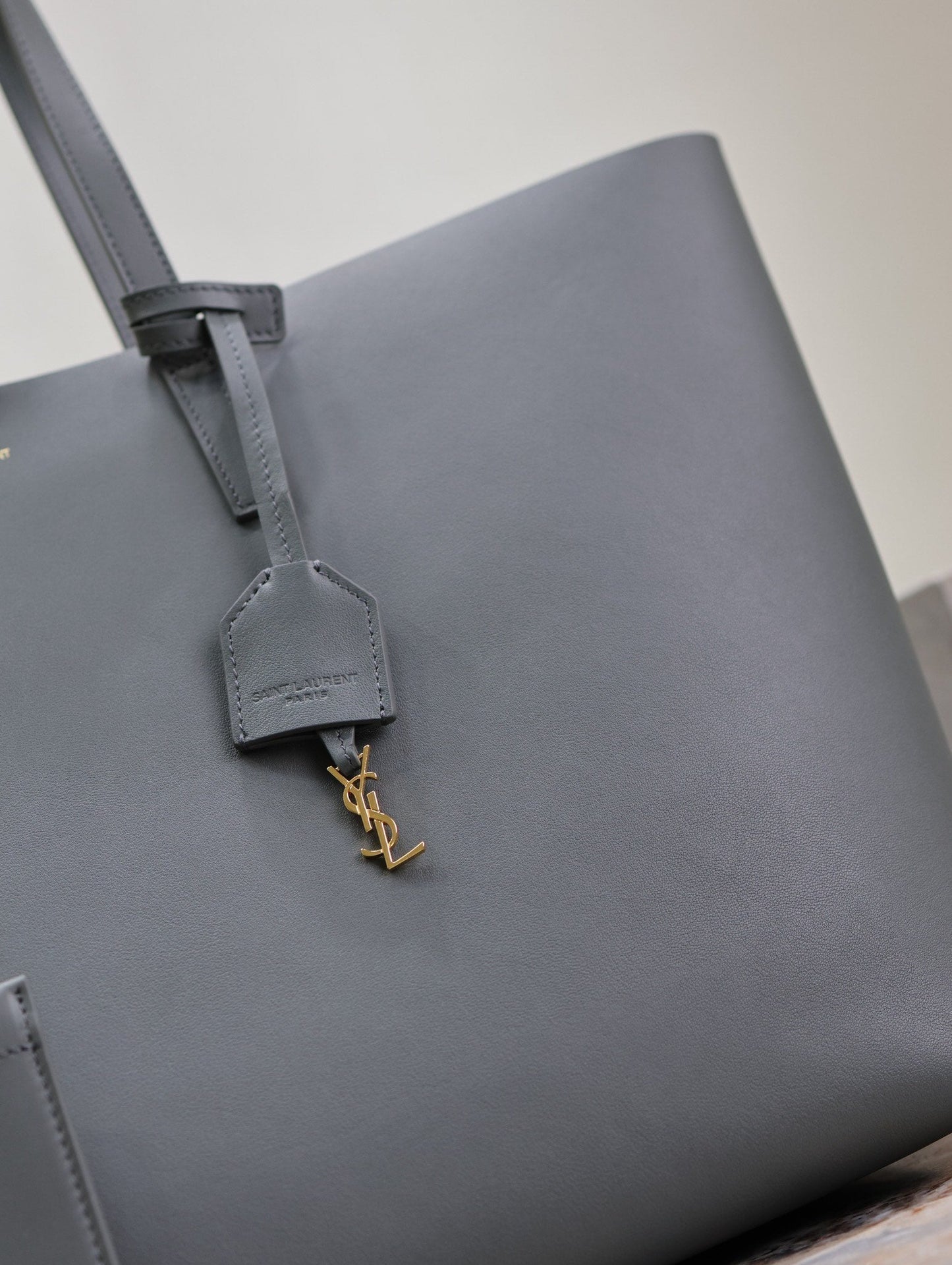 Luxury Saint Laurent SHOPPING TOTE BAG 38 IN GRAY CALFSKIN