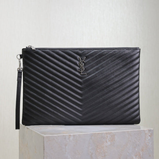 Luxury Saint Laurent CLUTCH 36 IN BLACK QUILTED CALFSKIN SILVER BUCKLE