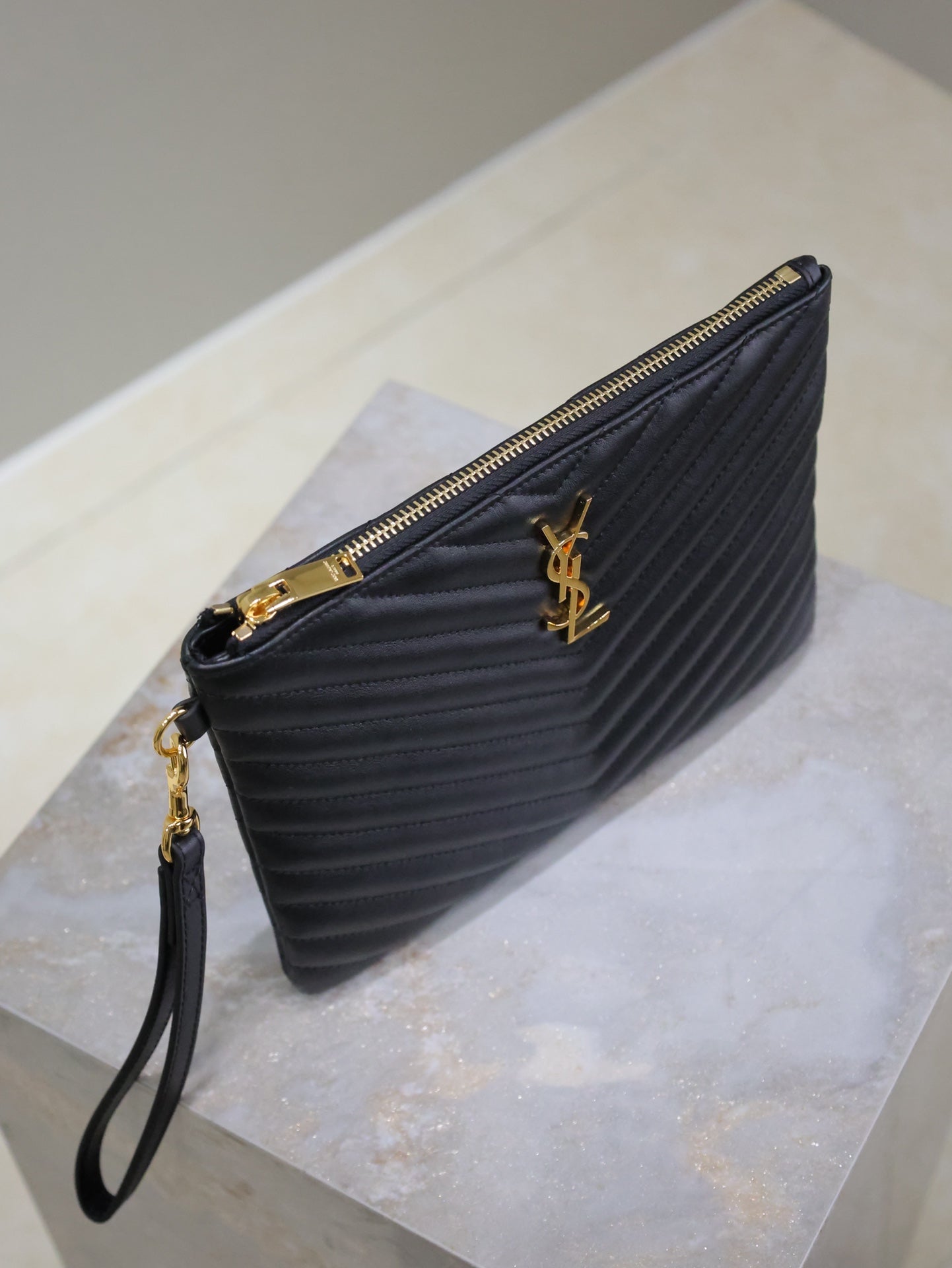 Luxury Saint Laurent CLUTCH 24 IN BLACK QUILTED CALFSKIN GOLD BUCKLE