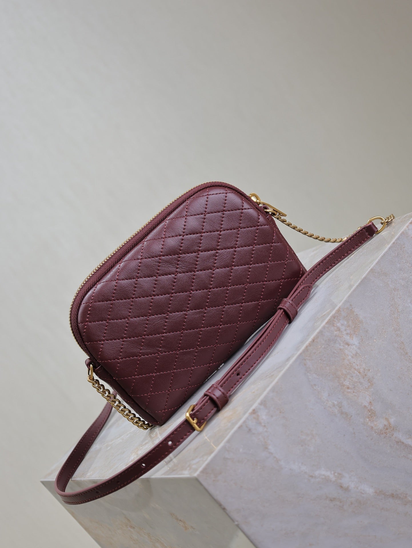 Luxury Saint Laurent GABY ZIPPED POUCH 19 IN WINE RED QUILTED LAMBSKIN GOLD HARDWARE