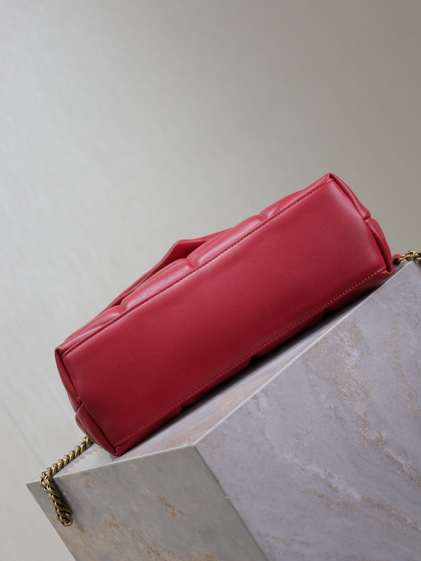 Luxury Saint Laurent PUFFER SMALL 29 IN RED LAMBSKIN GOLD HARDWARE