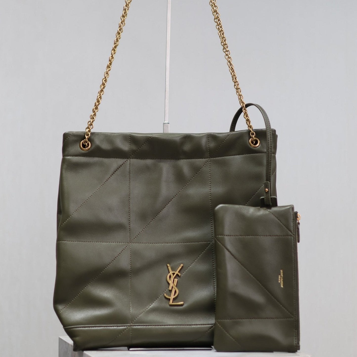 Luxury Saint Laurent JAMIE POCHON 38 IN ARMY GREEN LAMBSKIN GOLD HARDWARE