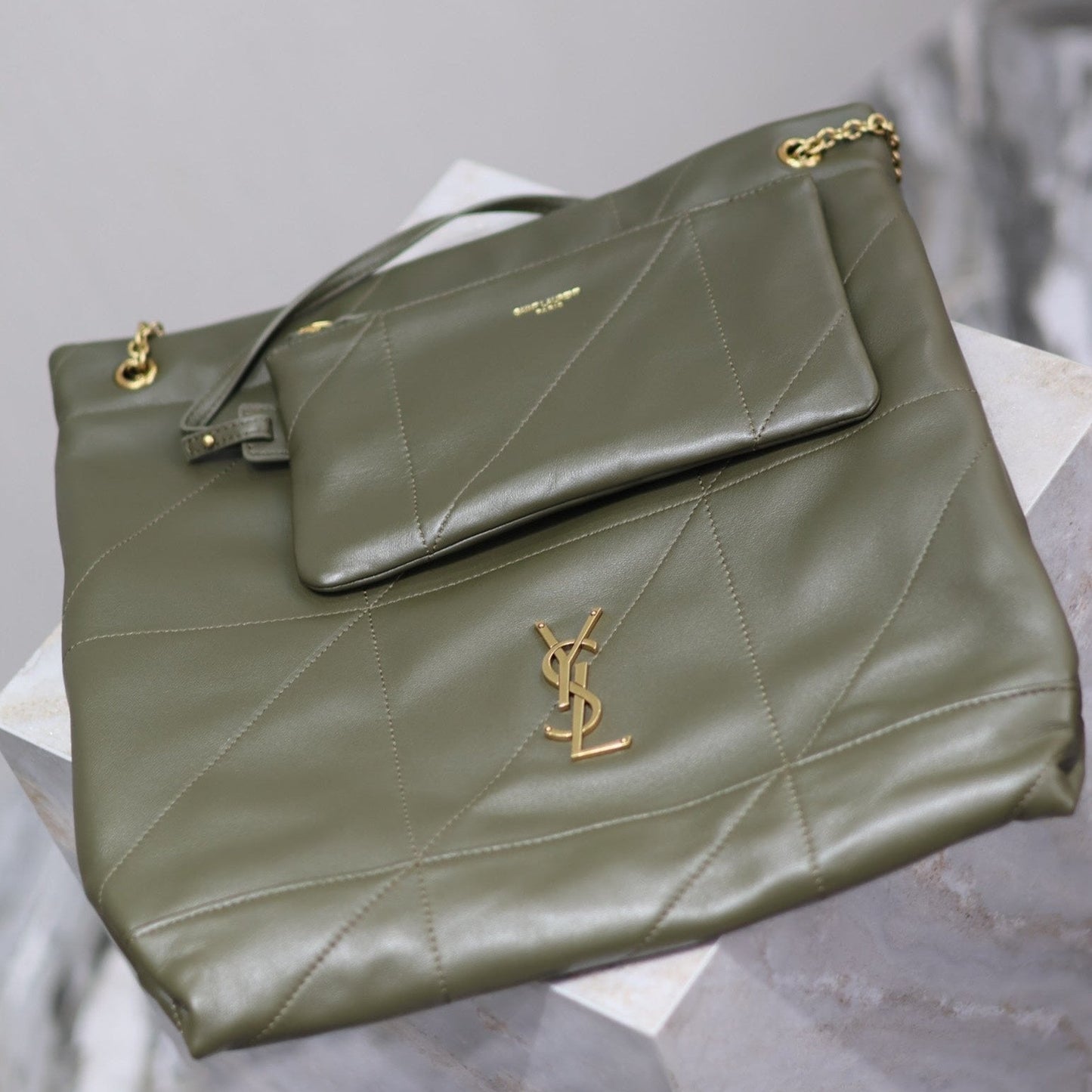 Luxury Saint Laurent JAMIE POCHON 38 IN ARMY GREEN LAMBSKIN GOLD HARDWARE