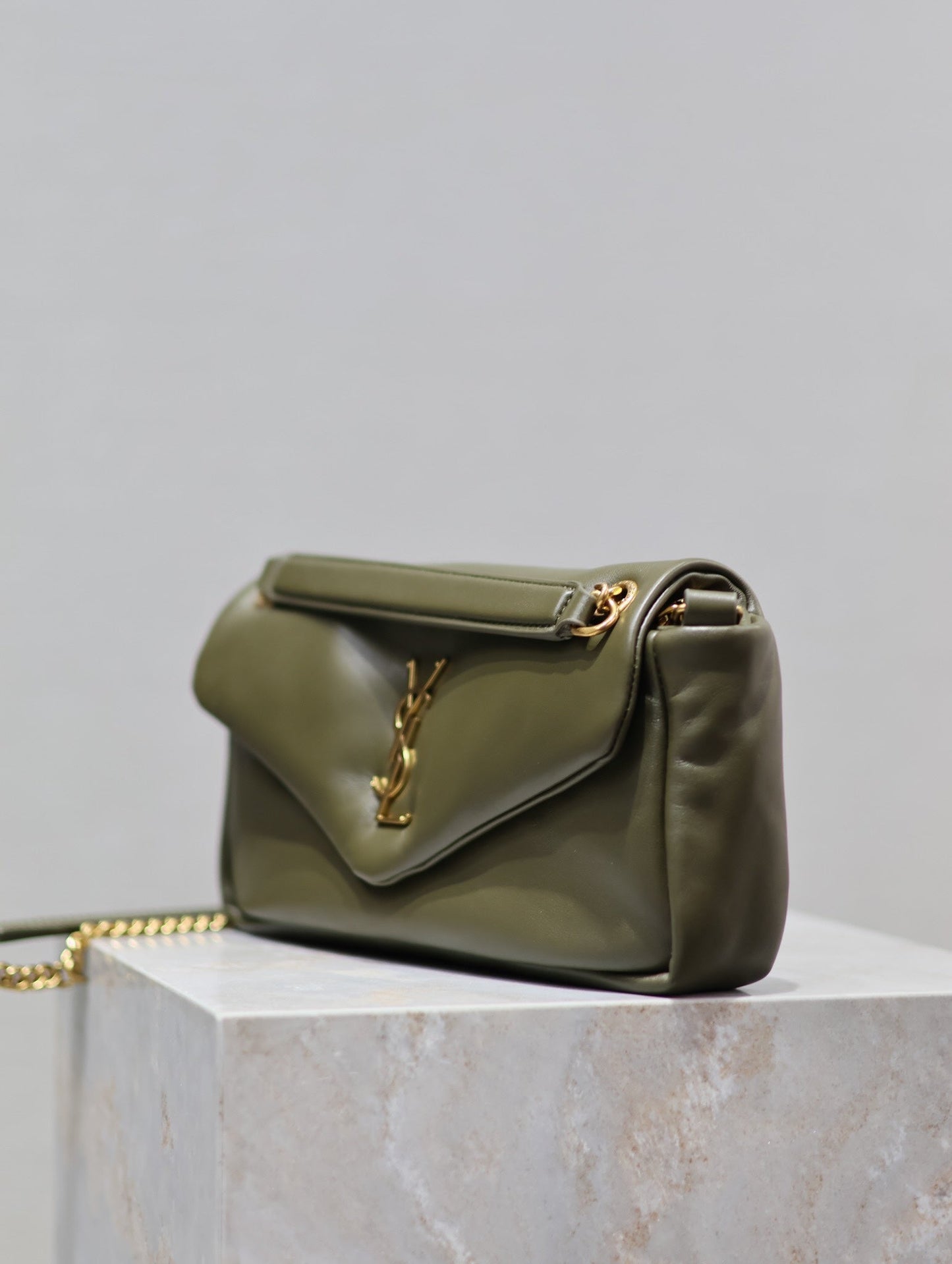 Luxury Saint Laurent CALYPSO CHAIN BAG 26 IN ARMY GREEN SMOOTH LAMBSKIN